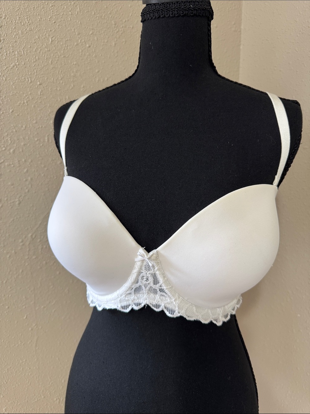 Authentic American Heritage White Lace-Trim Molded T-Shirt Bra